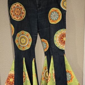 Flared Jeans with Vibrant Floral Accents - Upcycled Style for #Festivals etc.